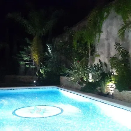 Casa Kenaz